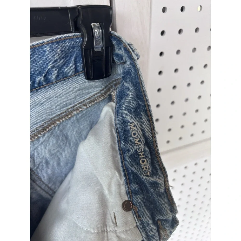 American Eagle Ripped Mom Shorts‎ Denim Jean Women's 4 High Rise Raw Hem Cutoff